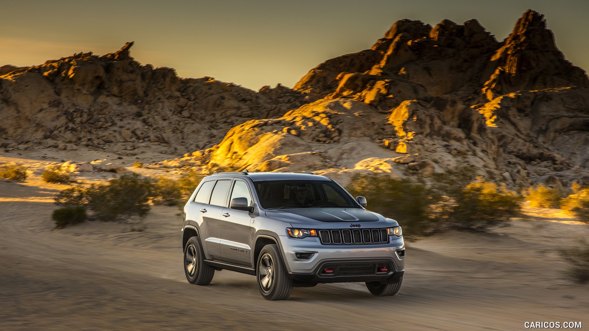 2017_jeep_grand_cherokee_14_1920x1080