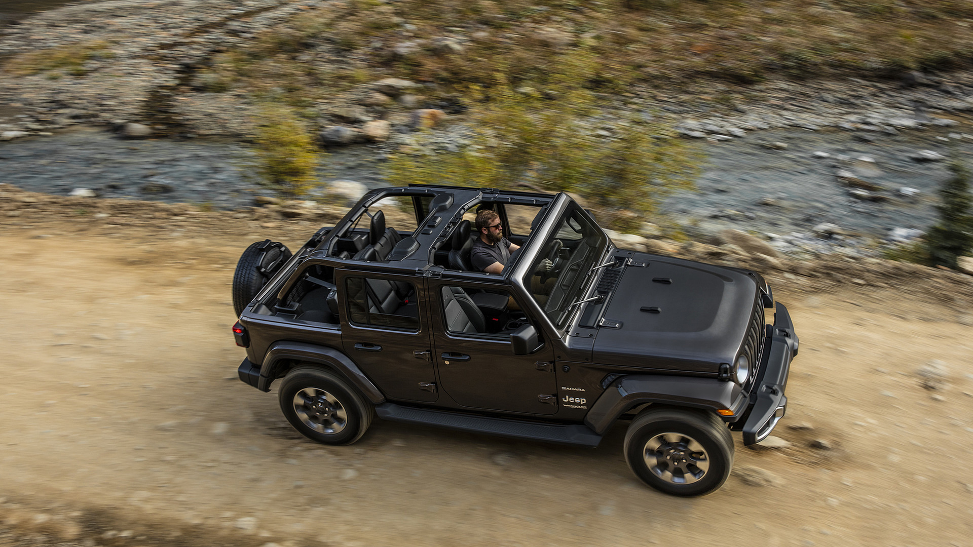 2018_jeep_wrangler_30_1920x1080